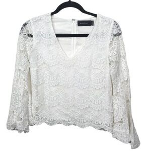 Minkpink White Lace Bell Sleeve V Neck Blouse XS